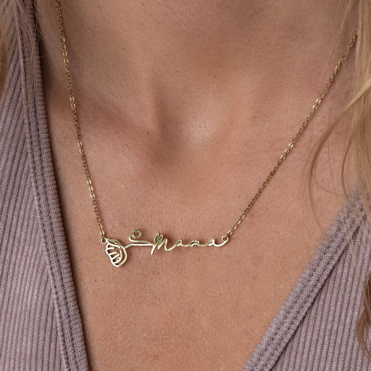 Spersonalizowany naszyjnik z imieniem i kwiatem urodzinowym