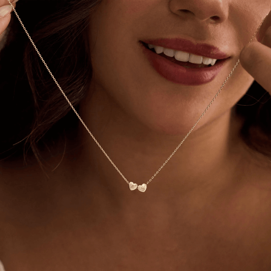 Spersonalizowany naszyjnik z inicjałami w kształcie serca